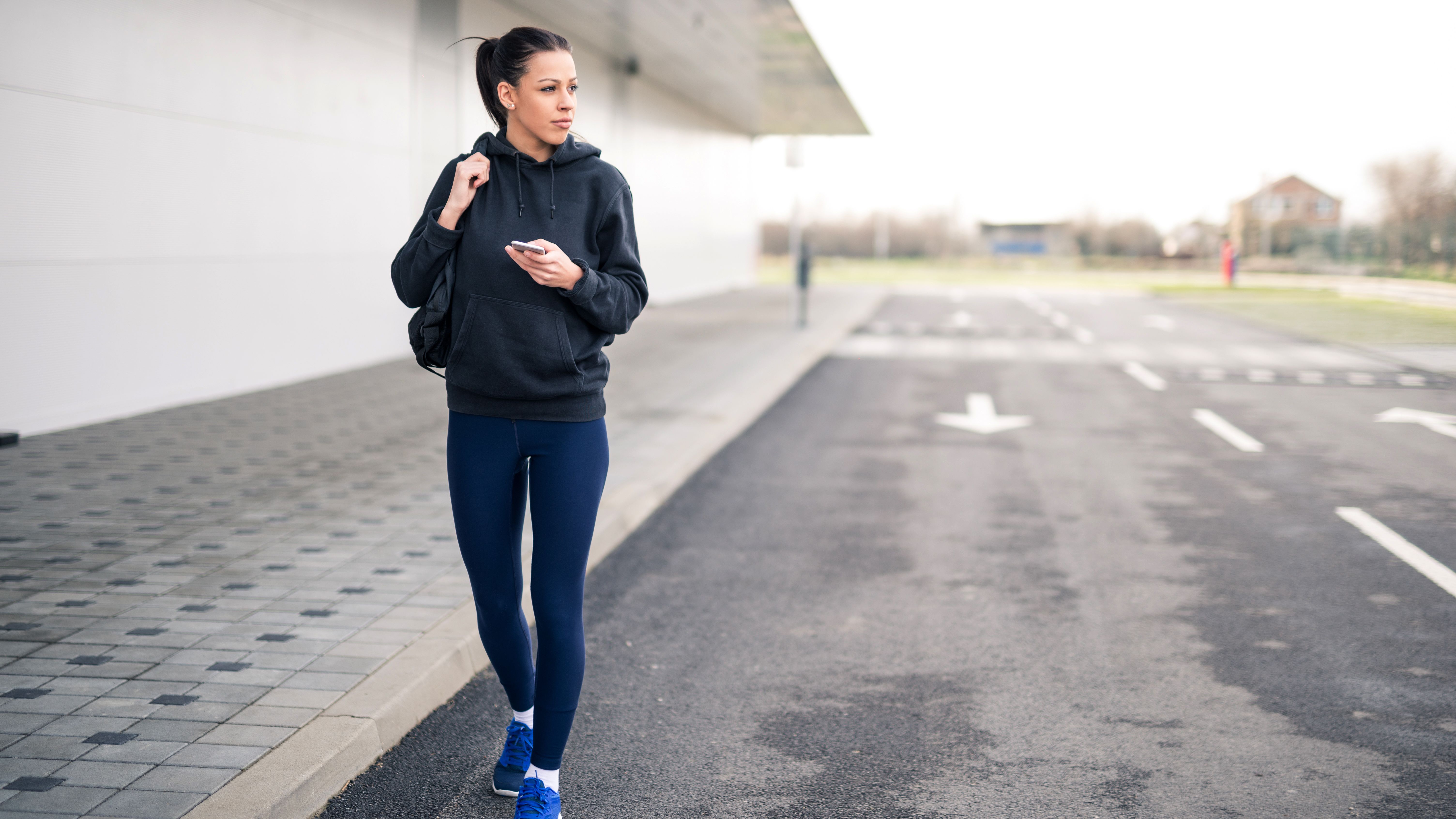 How to choose the right workout clothes and outdoor activewear