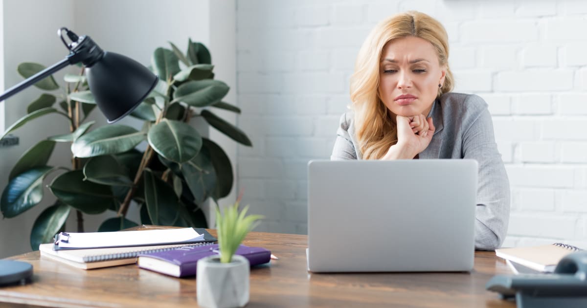 7 Cringey Facial Expressions Your Coworkers Are Noticing on Zoom —and ...