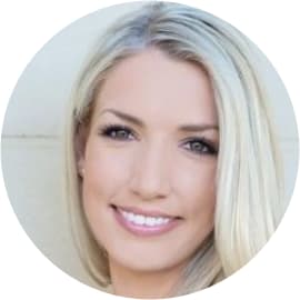Stephanie Vian, Farmers® Agent