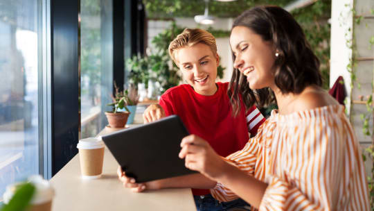 Women at a coffee shop