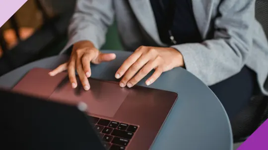 Professional writing an email