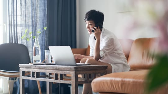 Self-employed woman on the phone