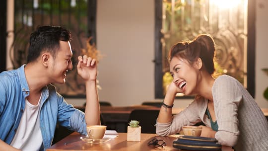 couple on first date