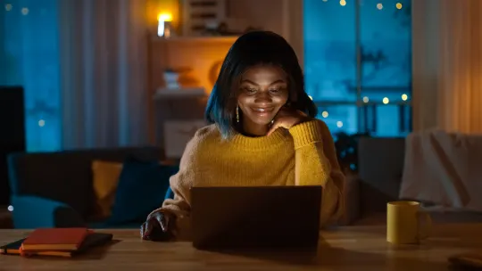 Doing These 4 Rituals Every Night Will Make You Happier at Work And in Life