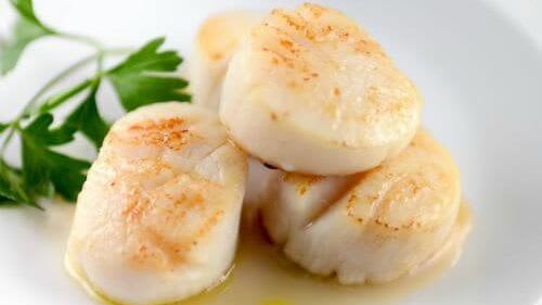 Sous vide brown butter scallops