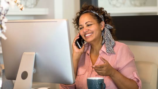 woman on old call at work
