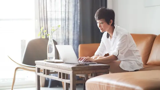 9 Things the Most Productive WFH People Do 30 Minutes Before Logging Off