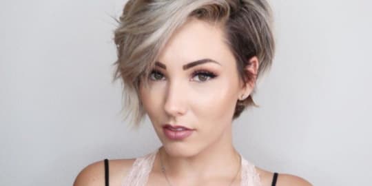 Short hairstyle