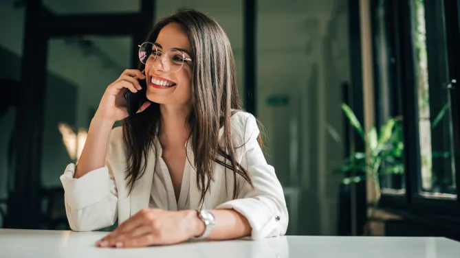 6 Confidence Hacks That Helped Me Go From Earning $75K to $500K a Year