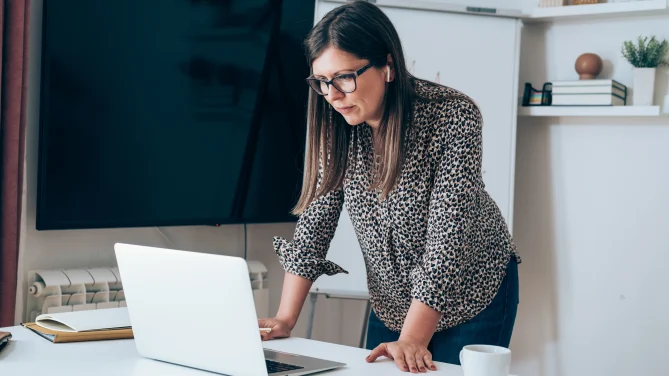 women in virtual meeting