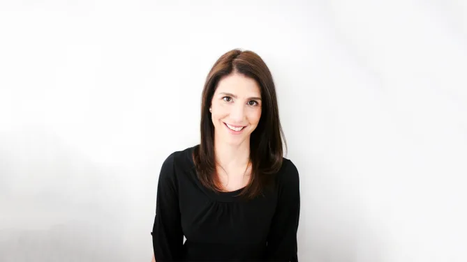 Julia Anas