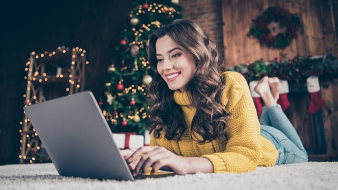 Women decorating the office