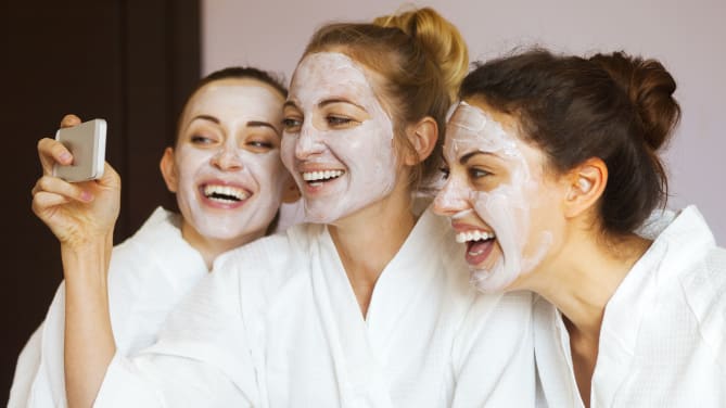 Women in face masks