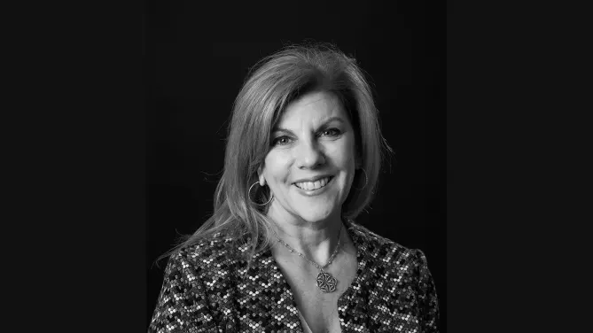Christine Mills, Chief Revenue Officer, Corporate Risk & News at Dataminr