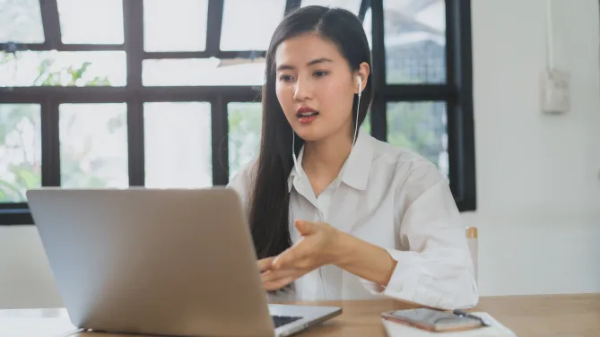 17 Video Meeting Mistakes That Are Making You Look Deeply Unprofessional