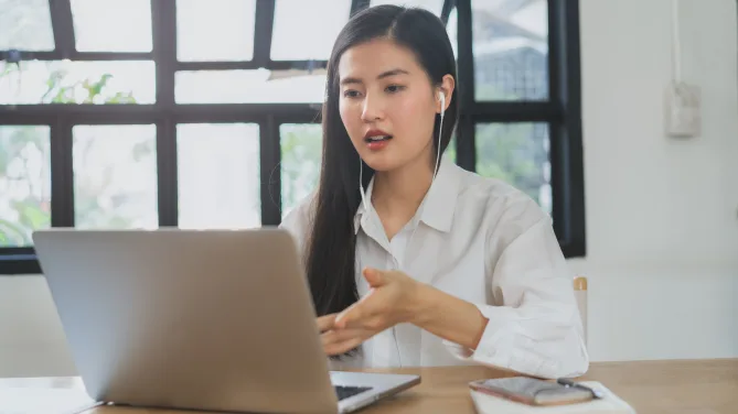 Woman on laptop