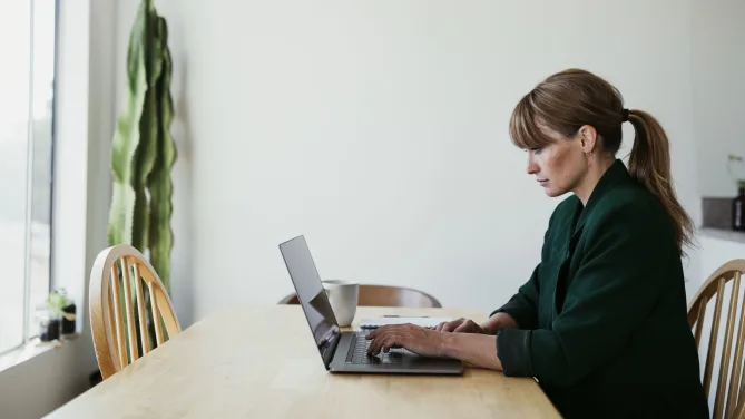 The Only Time It’s OK (And Actually Advised) to Lie On Your Resume, According to Experts
