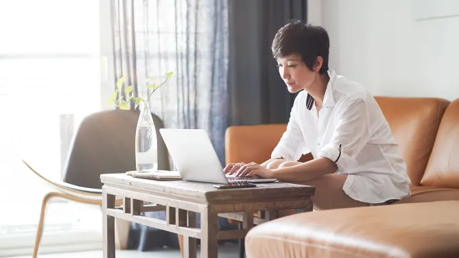 9 Things the Most Productive WFH People Do 30 Minutes Before Logging Off