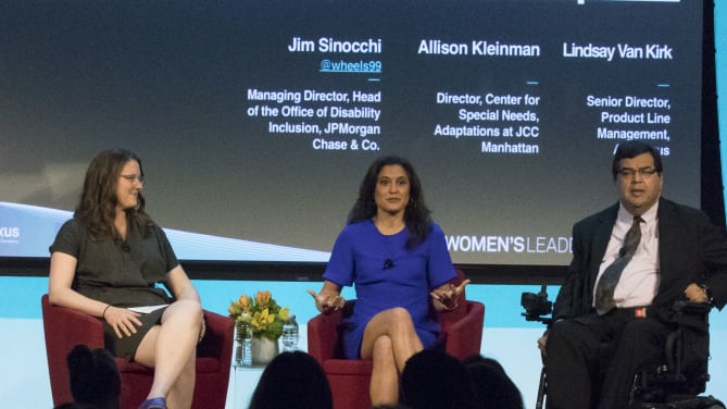 Jim Sinocchi (r.) with Lindsay Van Kirk of AppNexus (l.) and Allison Kleinman of JCC Manhattan