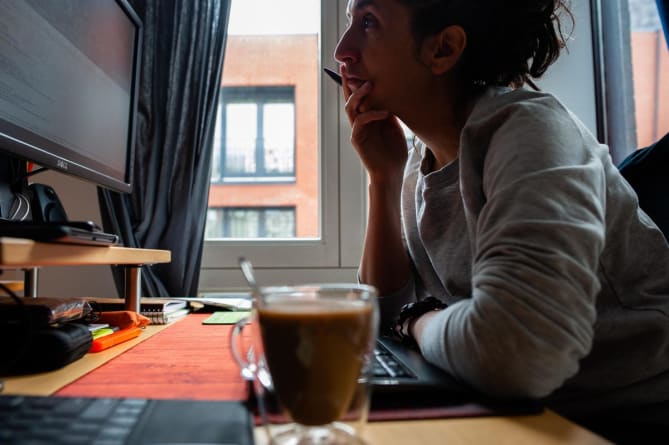 Can a flexible schedule be detrimental to employees?