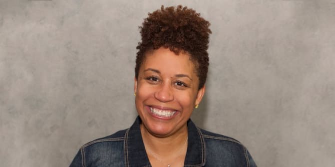Angela Grant 