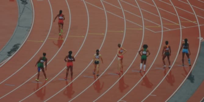 Women on a racetrack