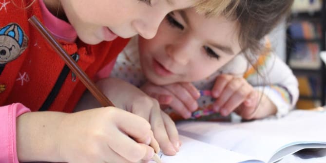 Children Drawing