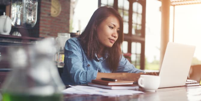 woman on laptop
