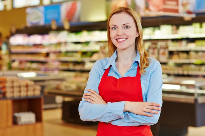 Courtesy Clerk: Job Explainer Expected Salary and Career Advice