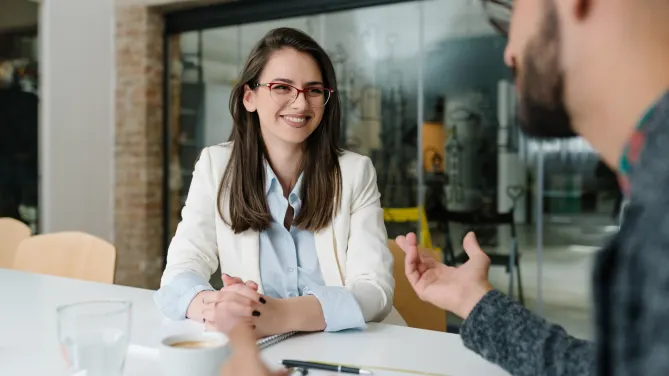 5 Ways to Answer 'When Can You Start?' Because 'Right Now' Is Just Not It