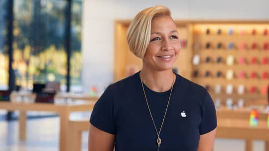 Consuela, a Store Leader at Apple